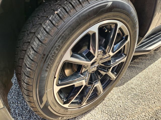 Used 2025 Chevrolet Tahoe RST w/ Comfort Package RWD image 9