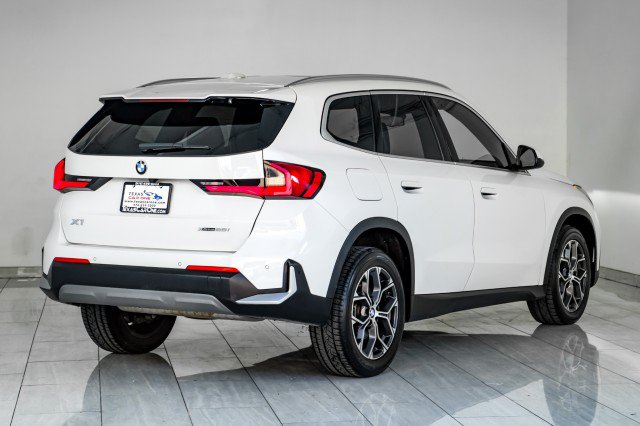 Used 2023 BMW X1 xDrive28i AWD/4WD image 6