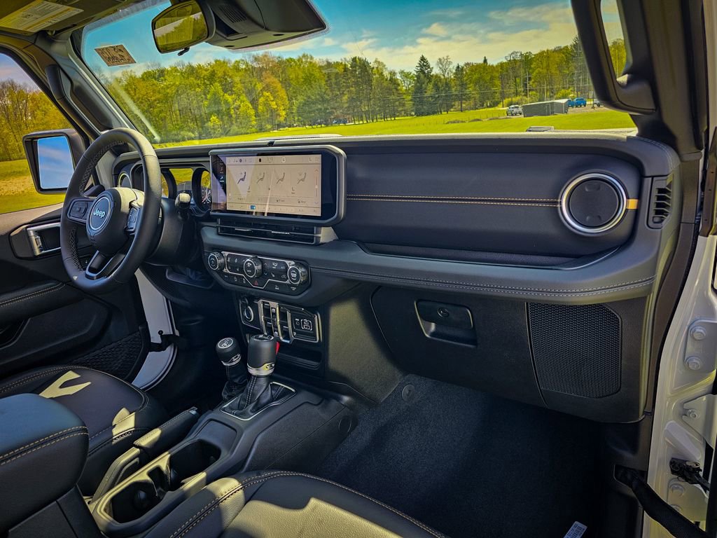 New 2026 Jeep Gladiator Sport AWD/4WD image 36