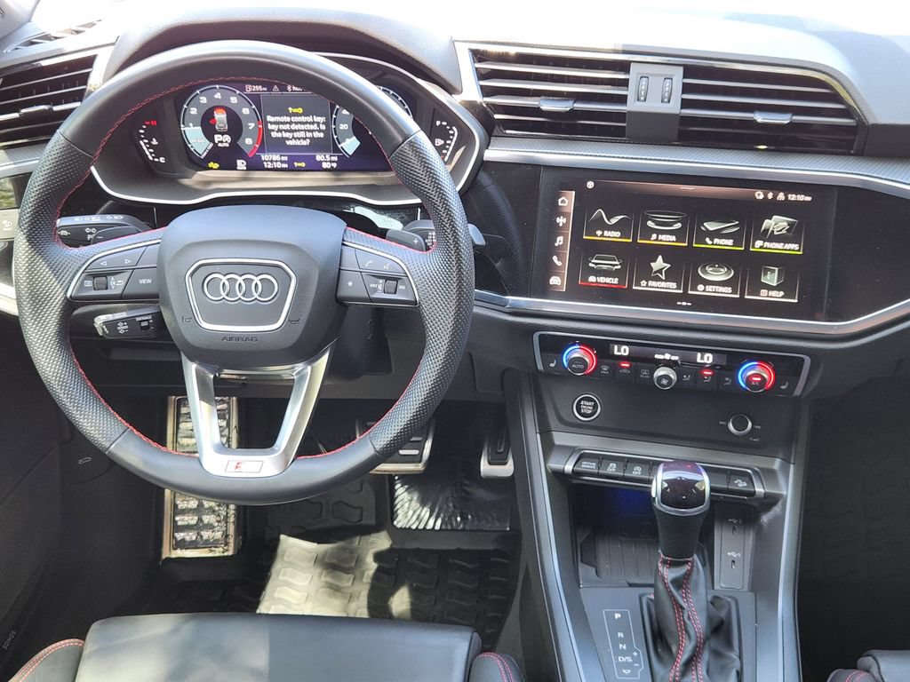 Certified 2025 Audi Q3 2.0T Premium Plus w/ Premium Plus Package AWD/4WD image 31