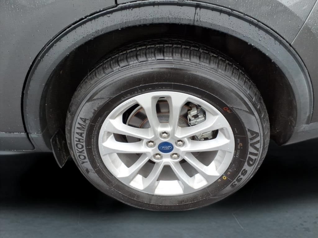 Used 2020 Ford Escape SE FWD image 14