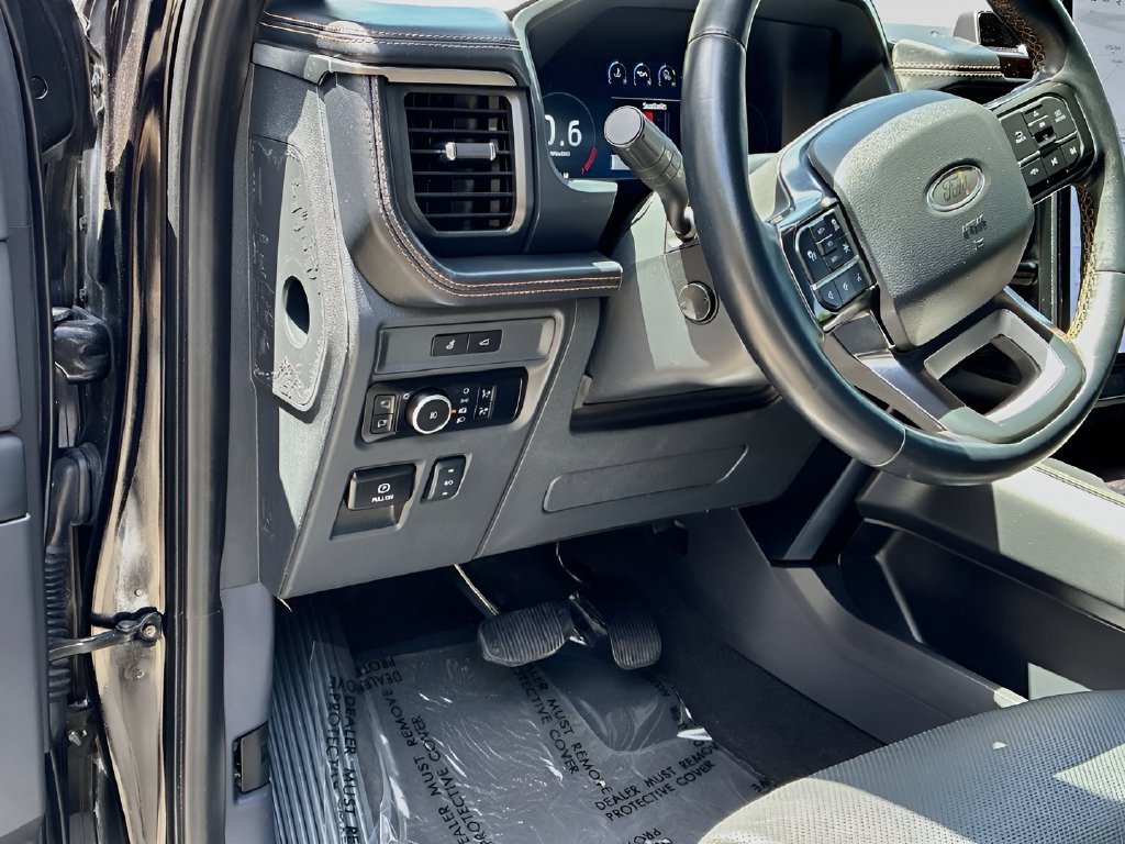 Used 2024 Ford Expedition Max Platinum AWD/4WD image 10