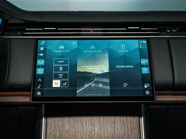 Used 2026 Land Rover Range Rover SE AWD/4WD image 28