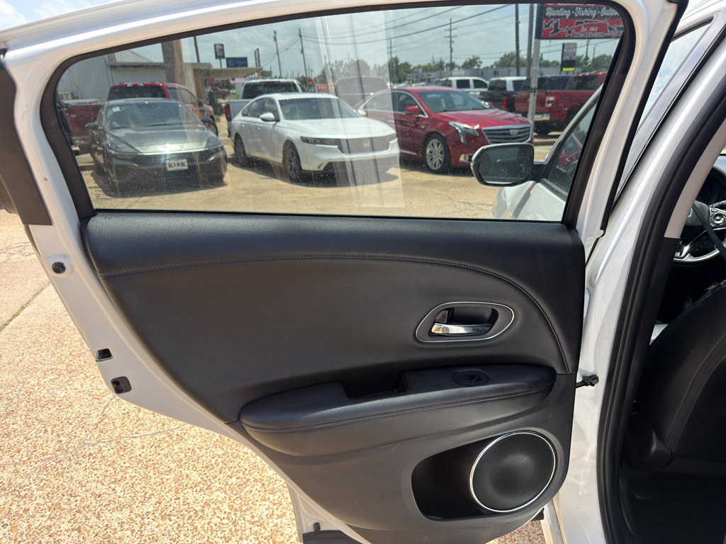 Used 2020 Honda HR-V Touring image 26
