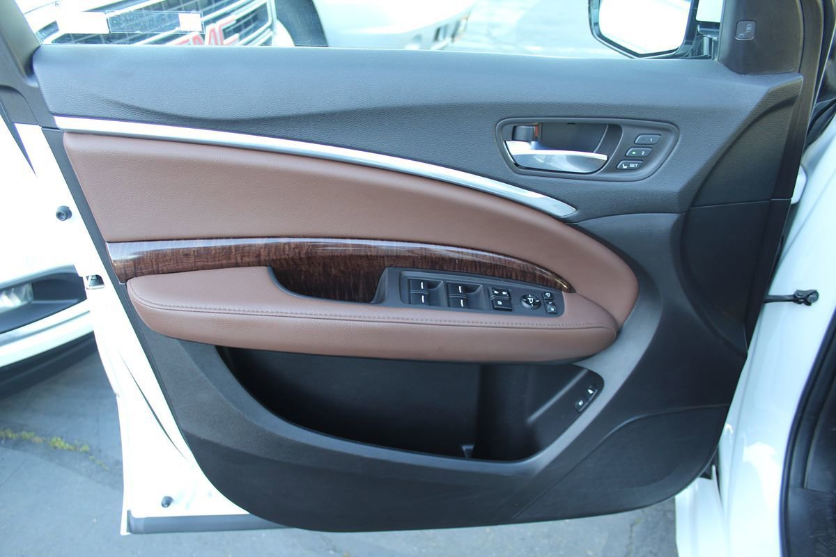 Used 2018 Acura MDX Sport Hybrid w/ Technology Pkg image 17