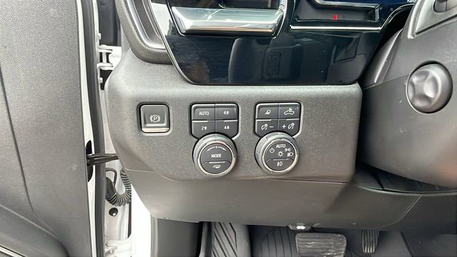 Used 2023 Chevrolet Silverado 1500 LTZ image 26