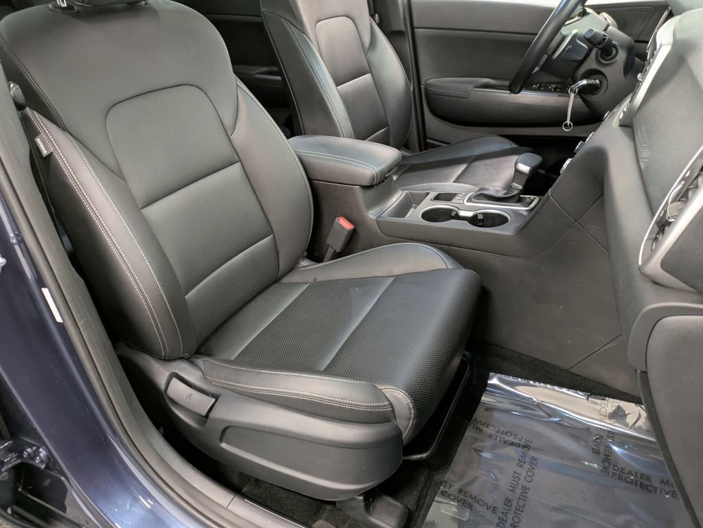 Certified 2022 Kia Sportage Nightfall Edition AWD/4WD image 30