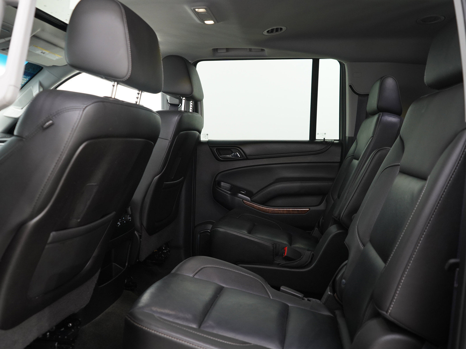Used 2016 Chevrolet Suburban LTZ AWD/4WD image 21