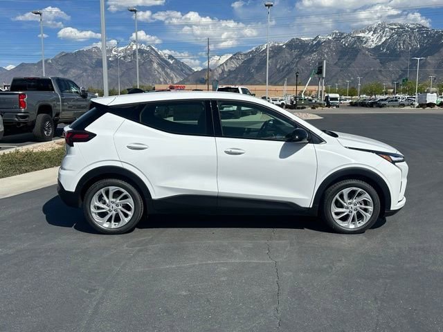 New 2027 Chevrolet Bolt LT w/ Comfort Package image 26