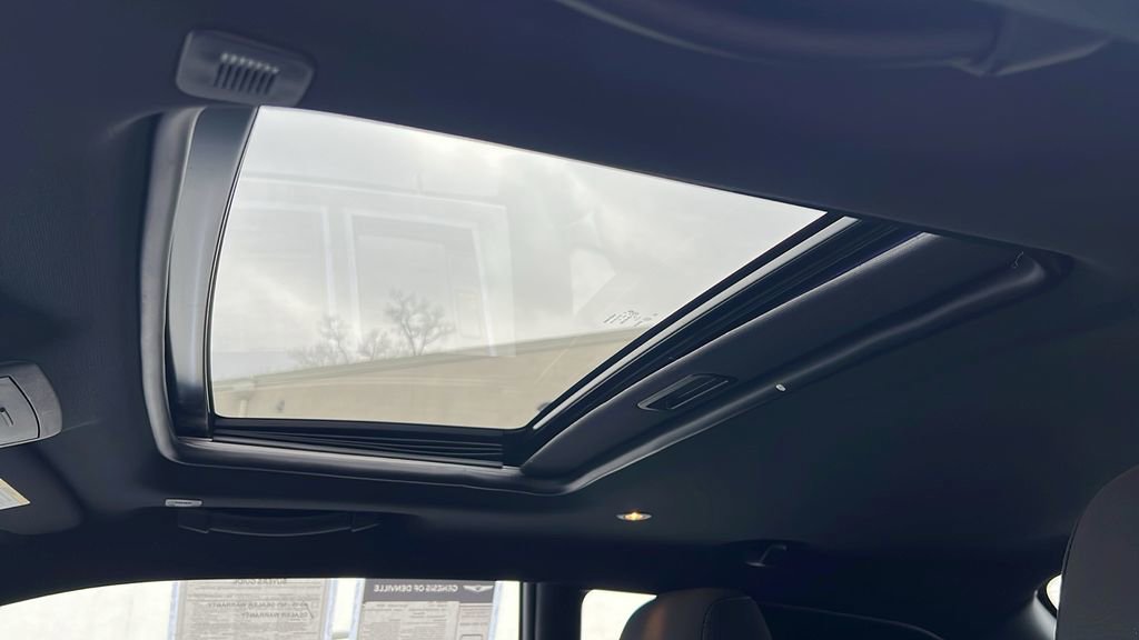 Used 2018 Dodge Challenger R/T image 35