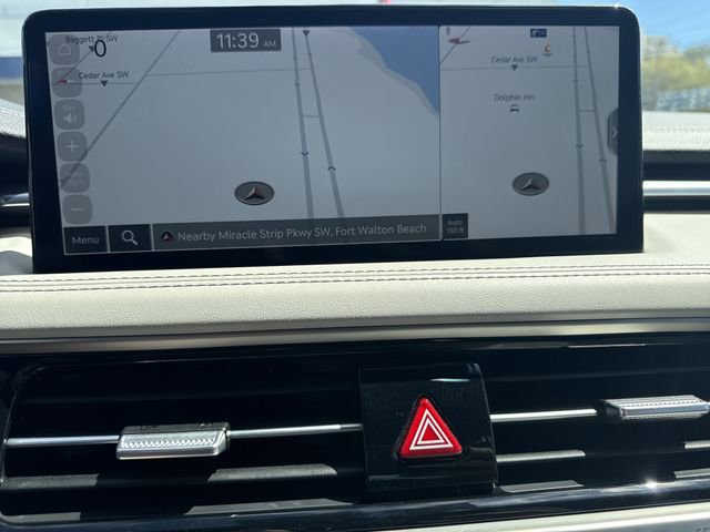 Used 2025 Genesis G70 2.5T image 24