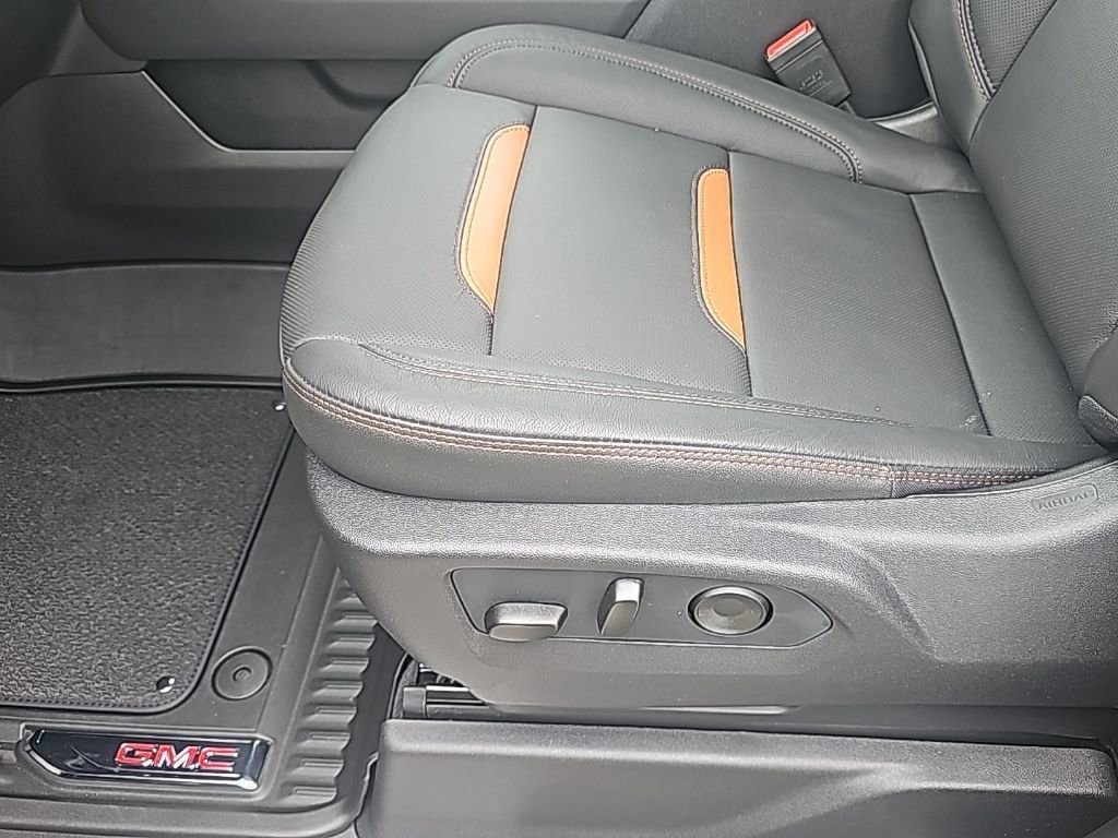 New 2026 GMC Sierra 1500 AT4 w/ AT4 Premium Package image 11