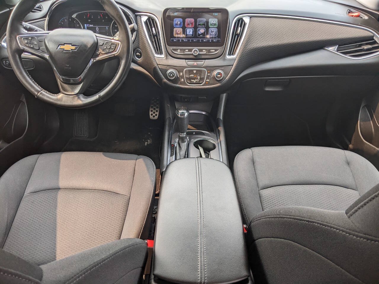 Used 2016 Chevrolet Malibu LT FWD image 17