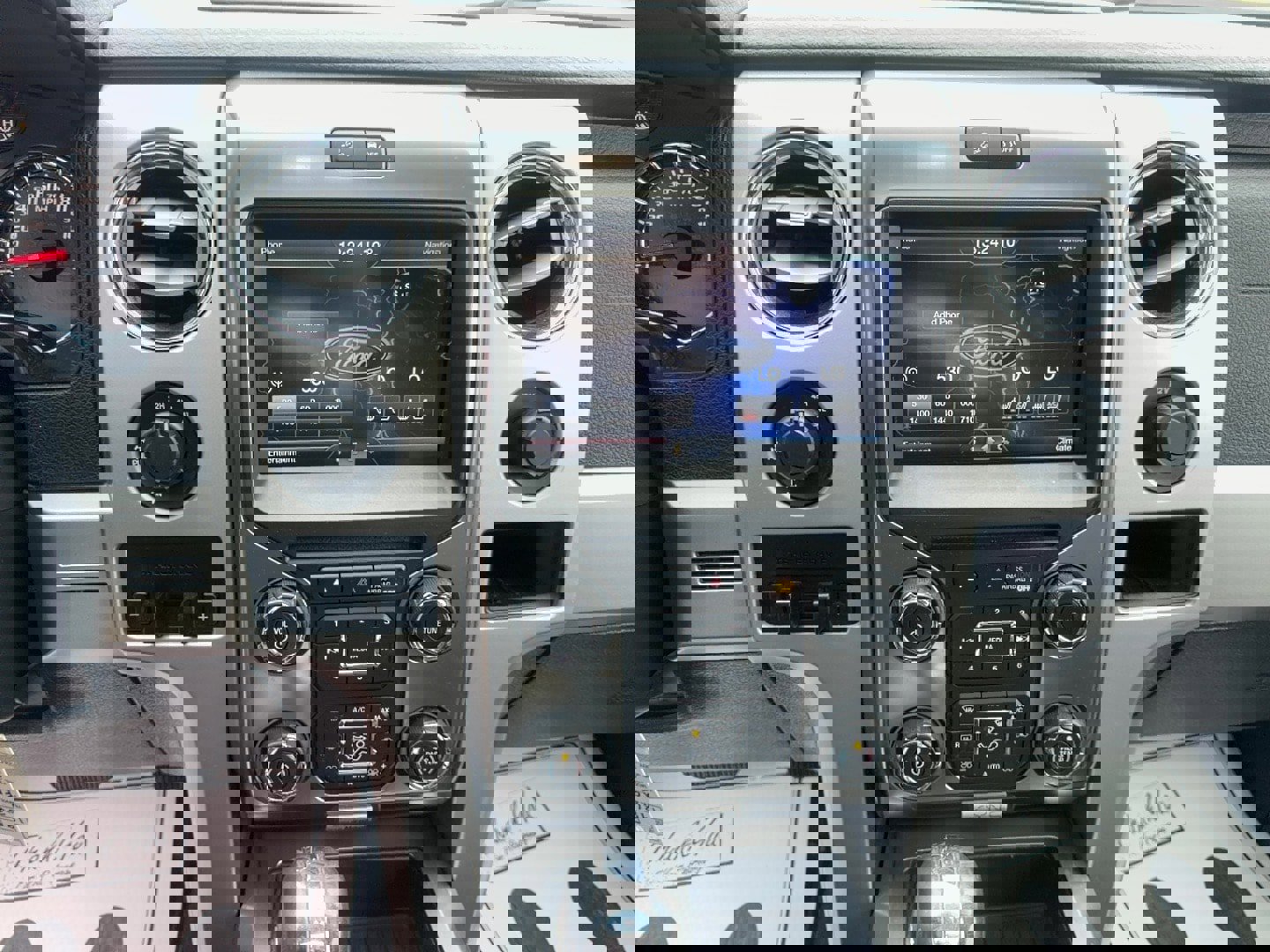 Used 2014 Ford F150 FX4 w/ Equipment Group 402A Luxury image 25