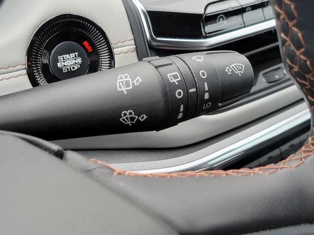 Used 2022 Jeep Compass Limited image 17