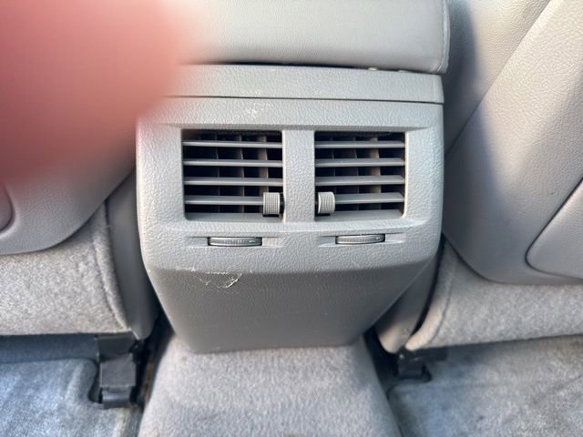 Used 2010 Toyota Avalon Limited FWD image 22