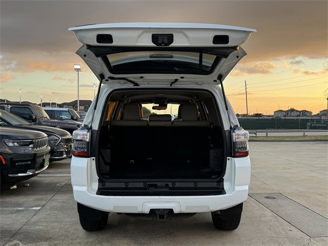 Used 2022 Toyota 4Runner SR5 image 24