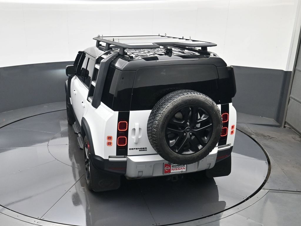 Used 2020 Land Rover Defender 110 HSE image 32