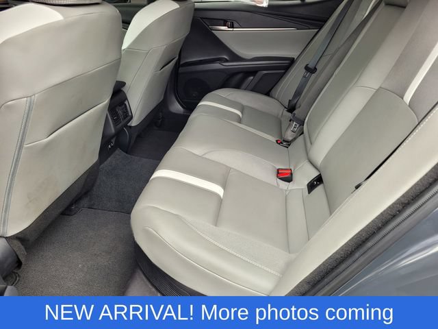 Used 2025 Toyota Camry SE FWD image 15
