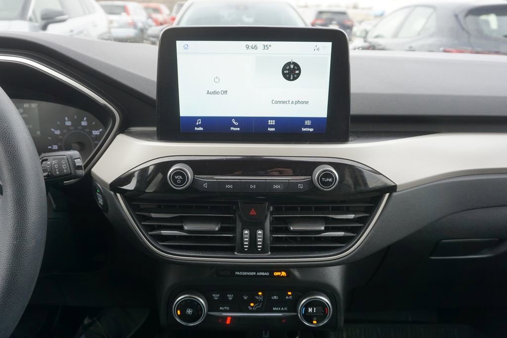 Used 2020 Ford Escape SE image 10