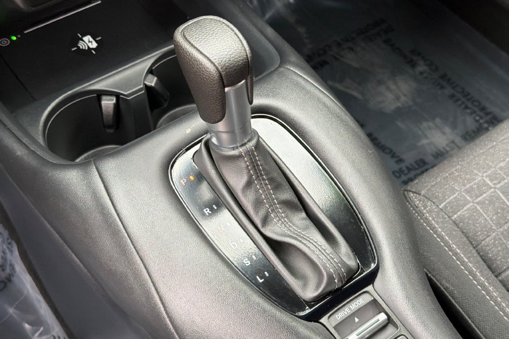 Used 2027 Honda HR-V LX image 21