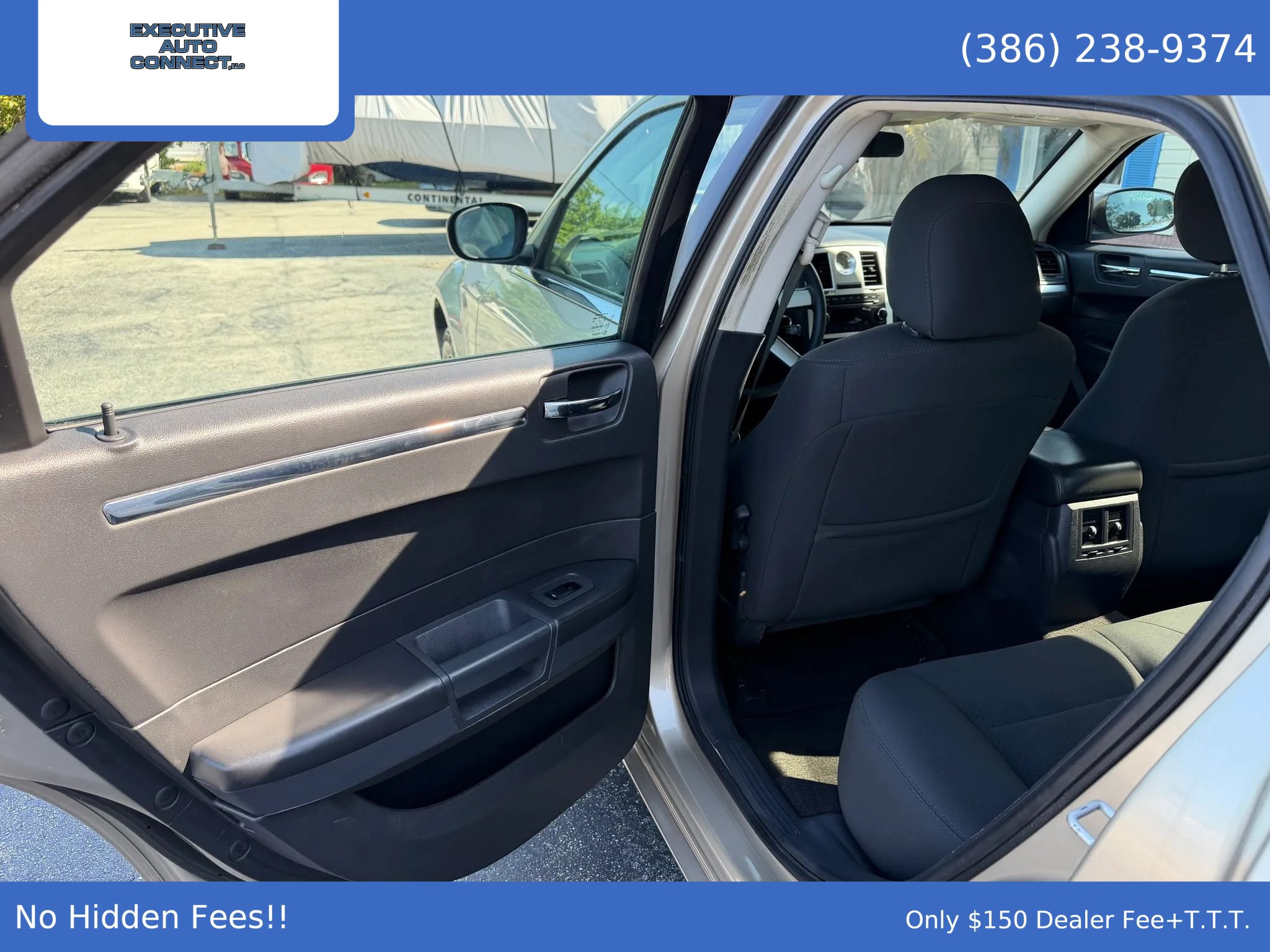 Used 2009 Chrysler 300 LX RWD image 11