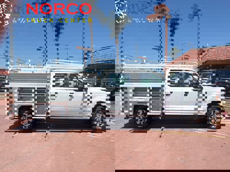 Used 2022 Ford F250 XL w/ STX Appearance Package image 2