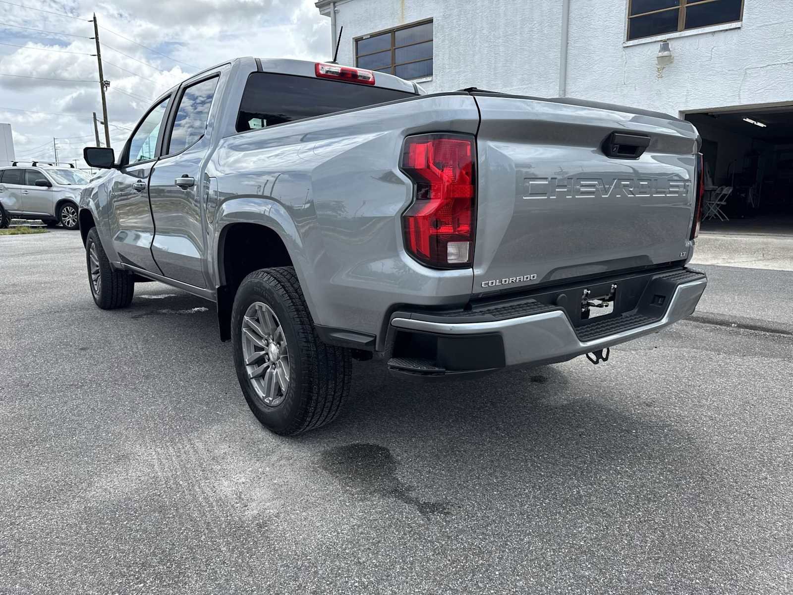 Used 2023 Chevrolet Colorado LT RWD image 4