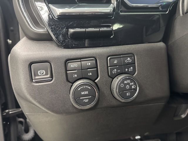 Used 2025 Chevrolet Silverado 2500 LTZ w/ LTZ Plus Package AWD/4WD image 11