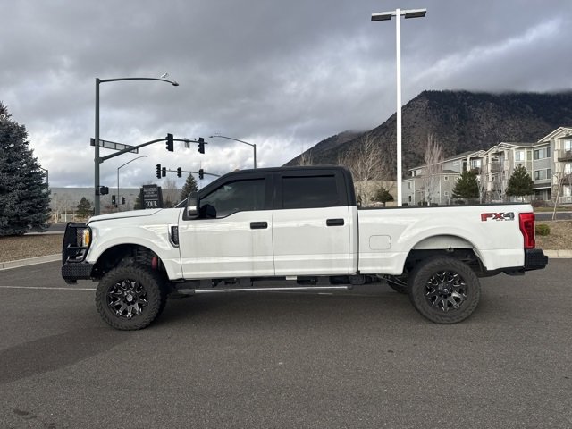 Used 2017 Ford F250 XLT w/ FX4 Off-Road Package image 6