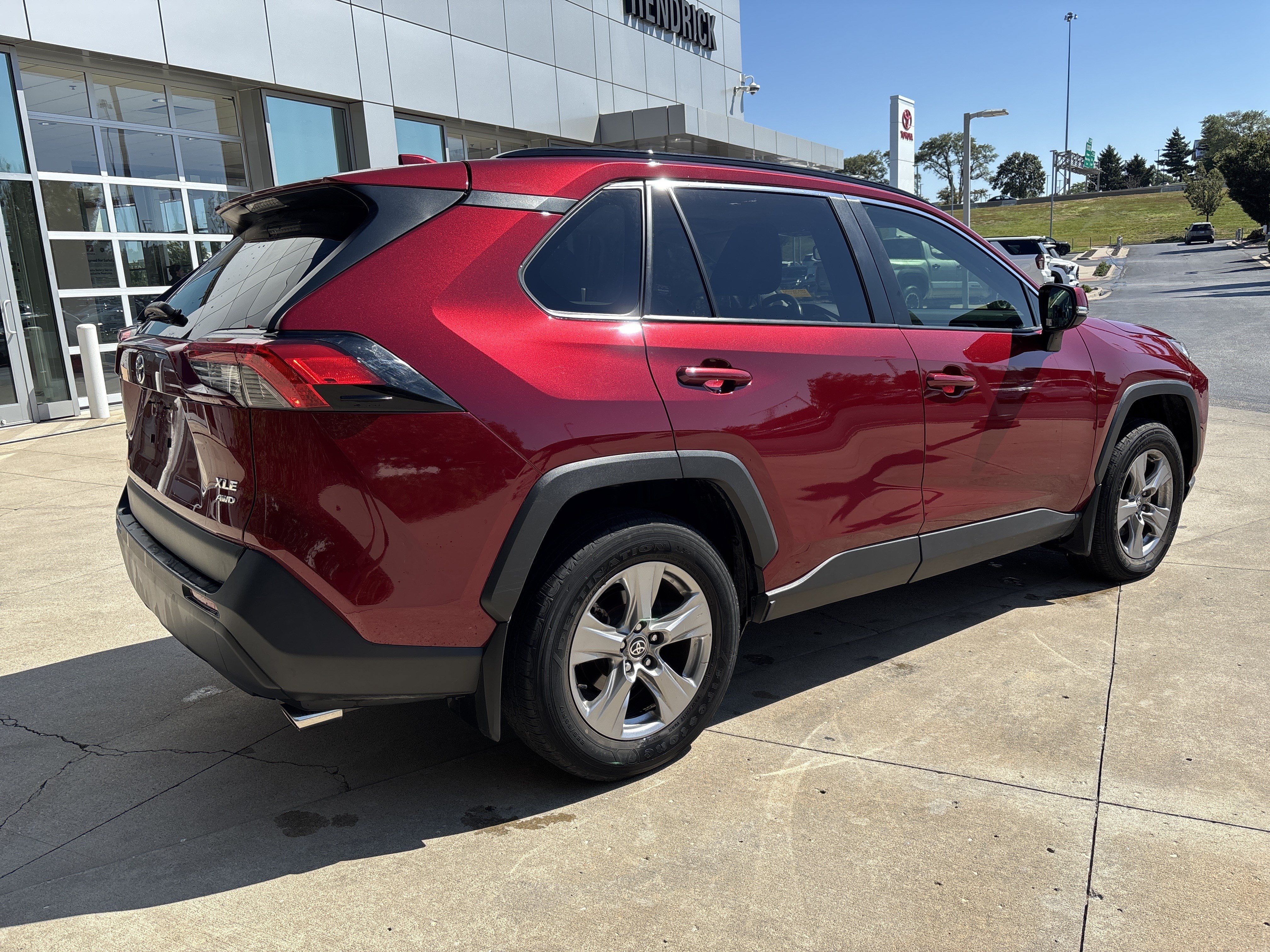 Used 2023 Toyota RAV4 XLE w/ Convenience Package AWD/4WD image 6