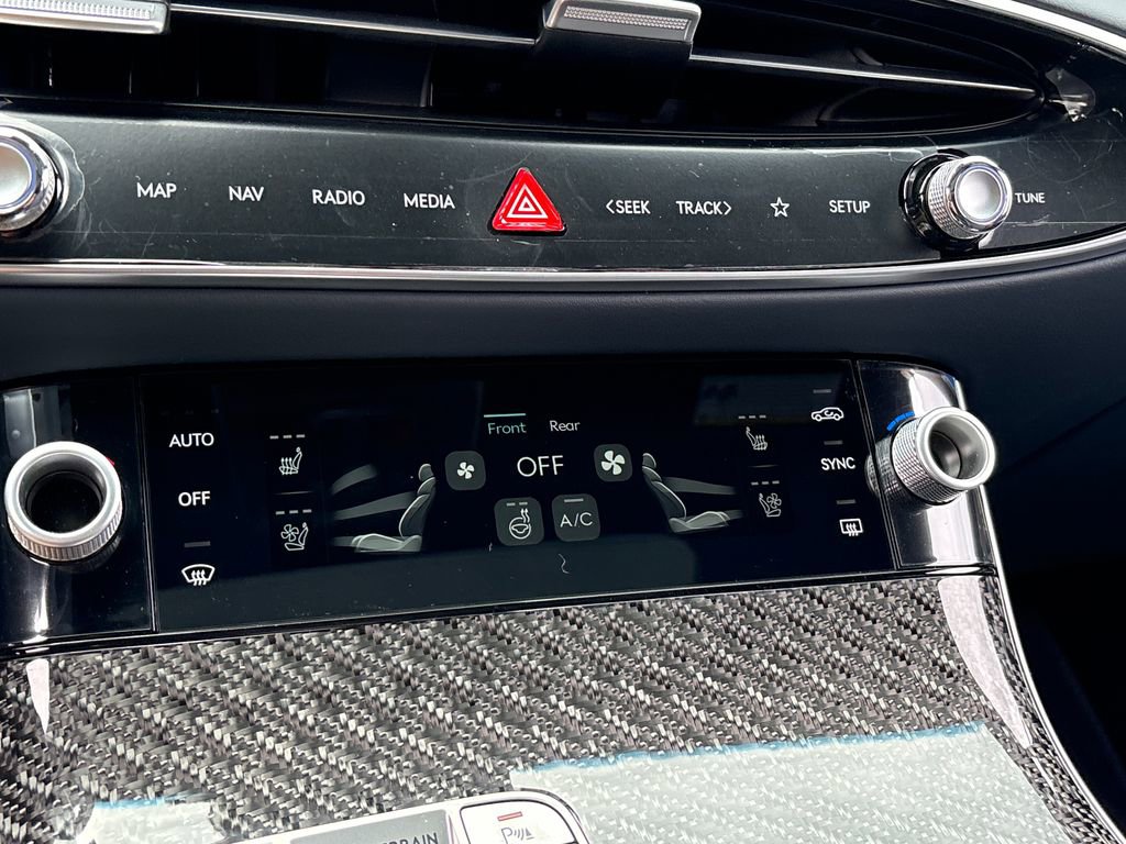 New 2026 Genesis GV70 3.5T Sport Prestige AWD/4WD image 17