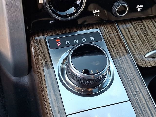 Used 2018 Land Rover Range Rover HSE image 12