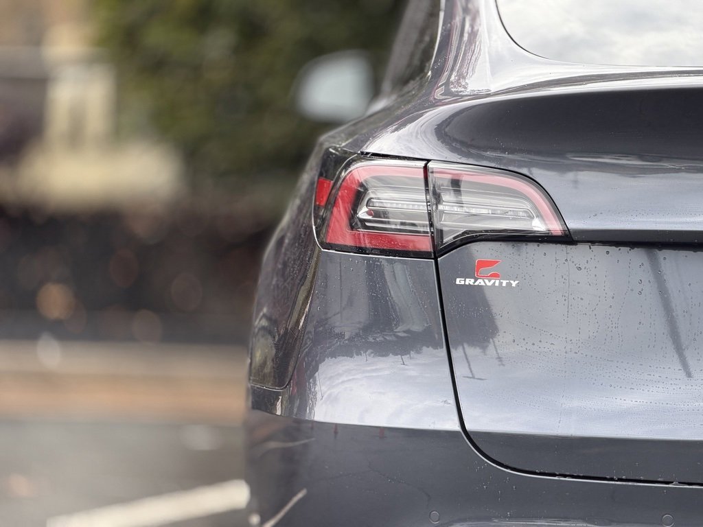 Used 2020 Tesla Model Y Long Range image 15