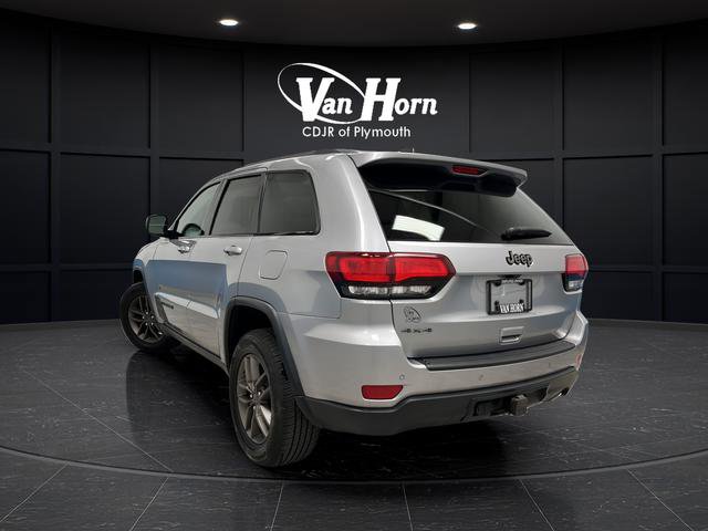 Used 2016 Jeep Grand Cherokee Laredo 75th Anniversary image 5