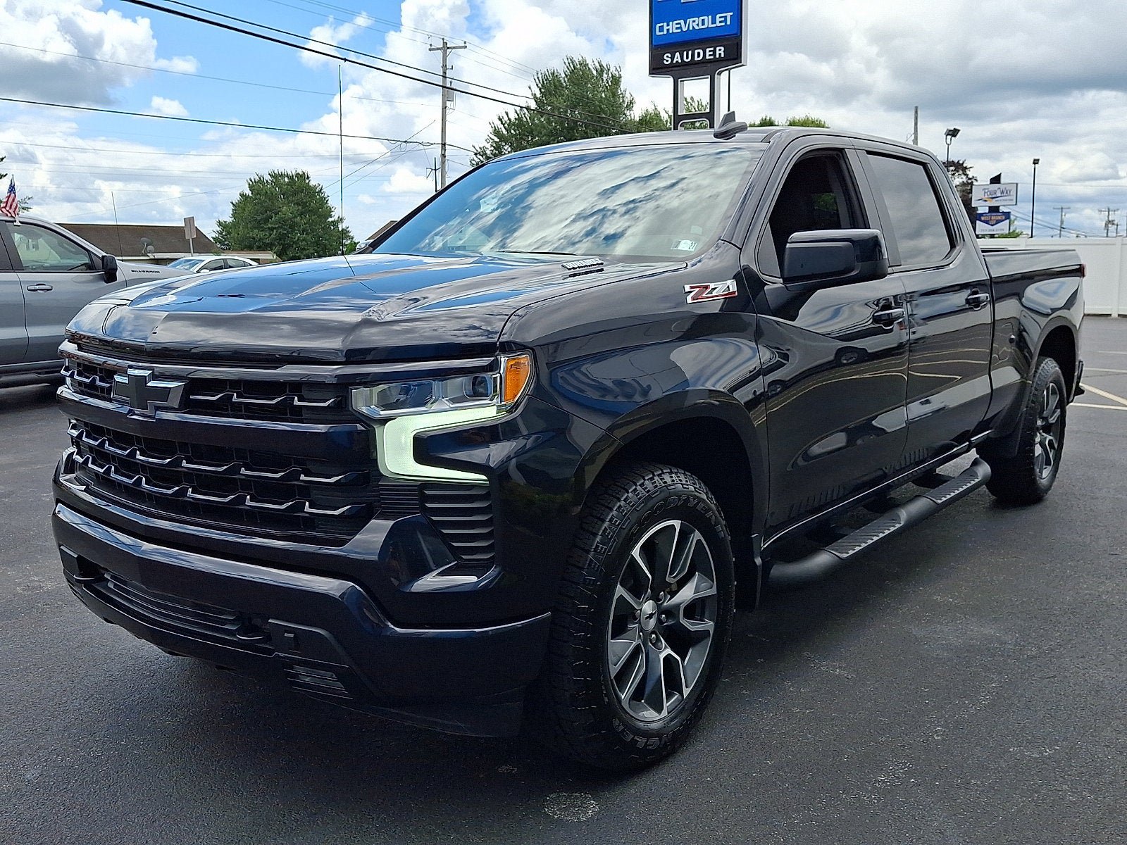 Used 2024 Chevrolet Silverado 1500 RST w/ True North Edition Plus AWD/4WD image 3