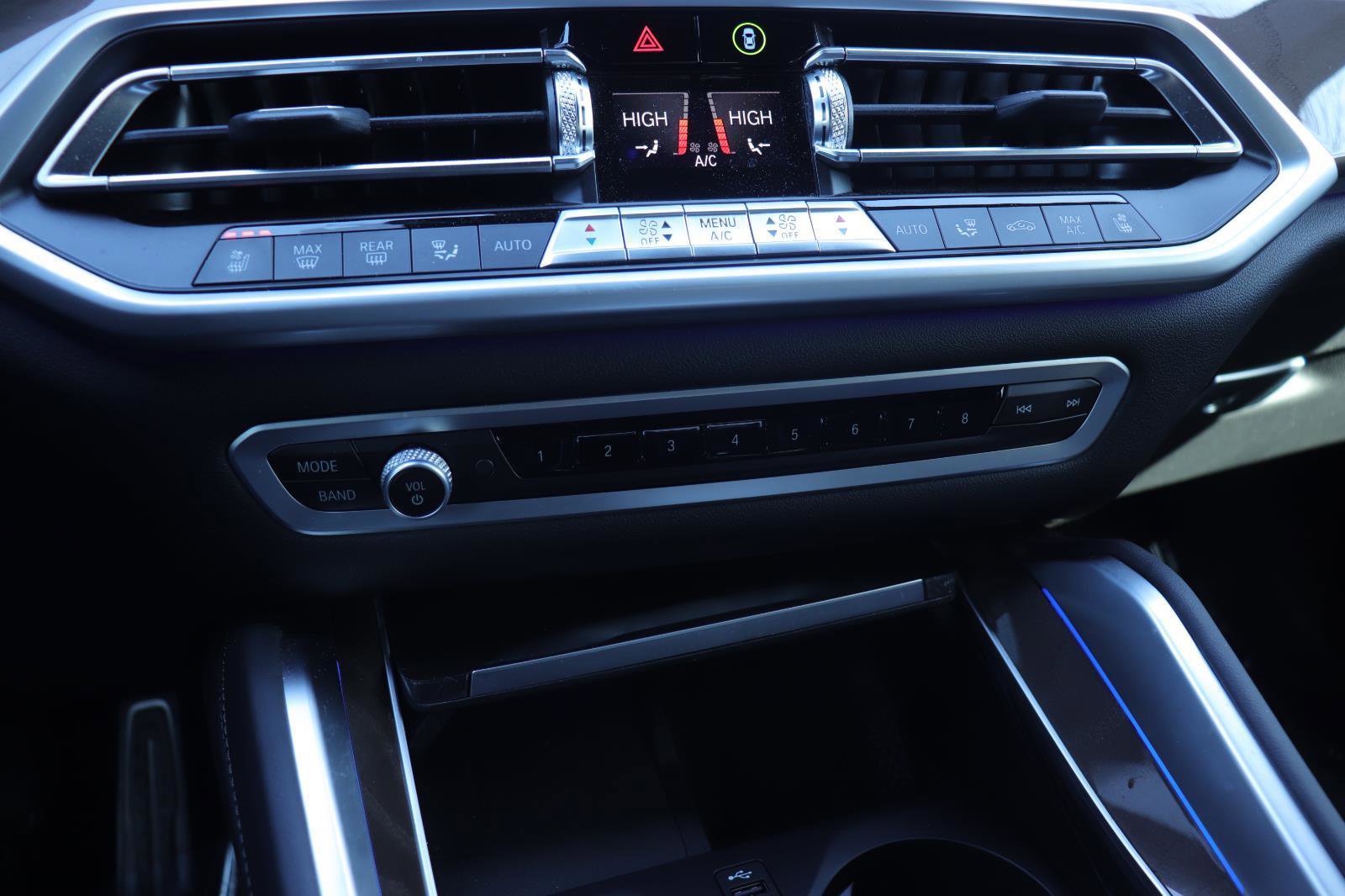 Used 2023 BMW X6 M50i w/ Executive Package image 38