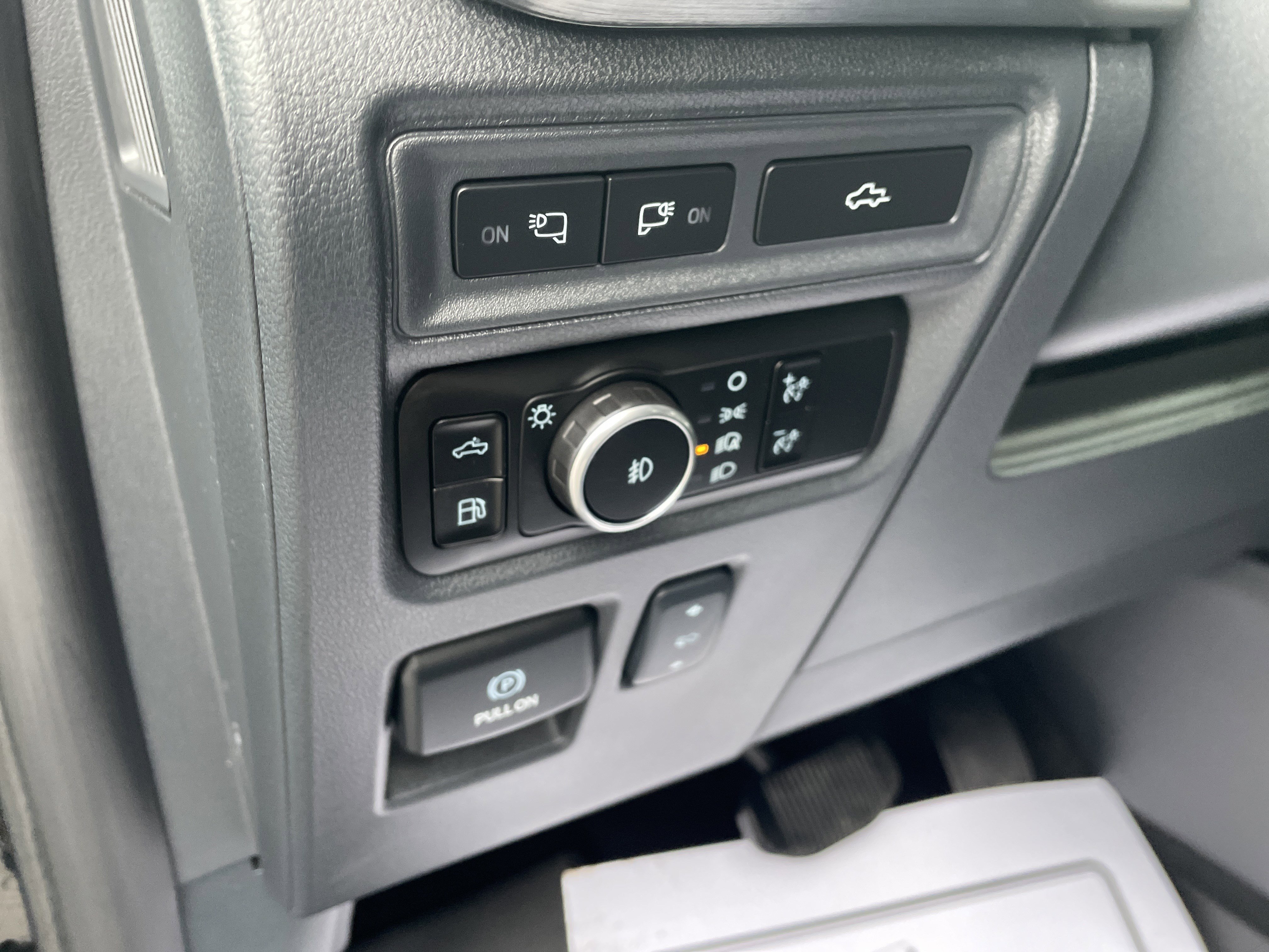 Used 2023 Ford F150 Lariat w/ Equipment Group 502A High image 30