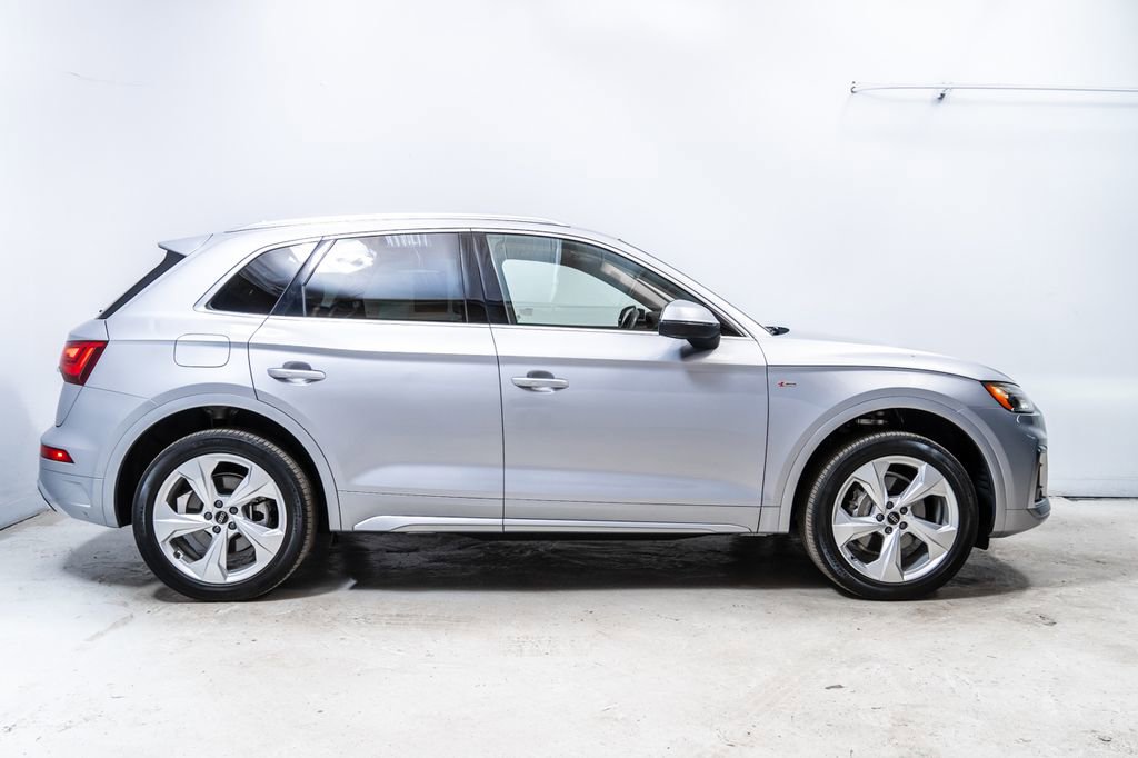Used 2023 Audi Q5 2.0T Premium Plus w/ Premium Plus Package AWD/4WD image 8