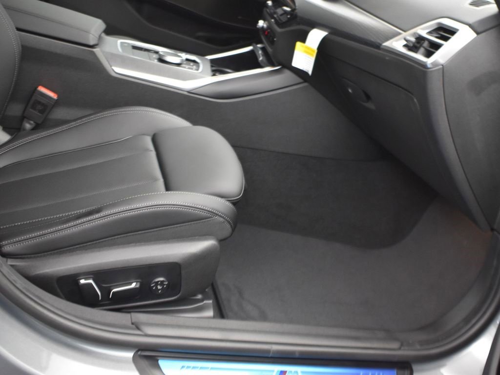 New 2026 BMW 330i Sedan w/ M Sport Package image 20