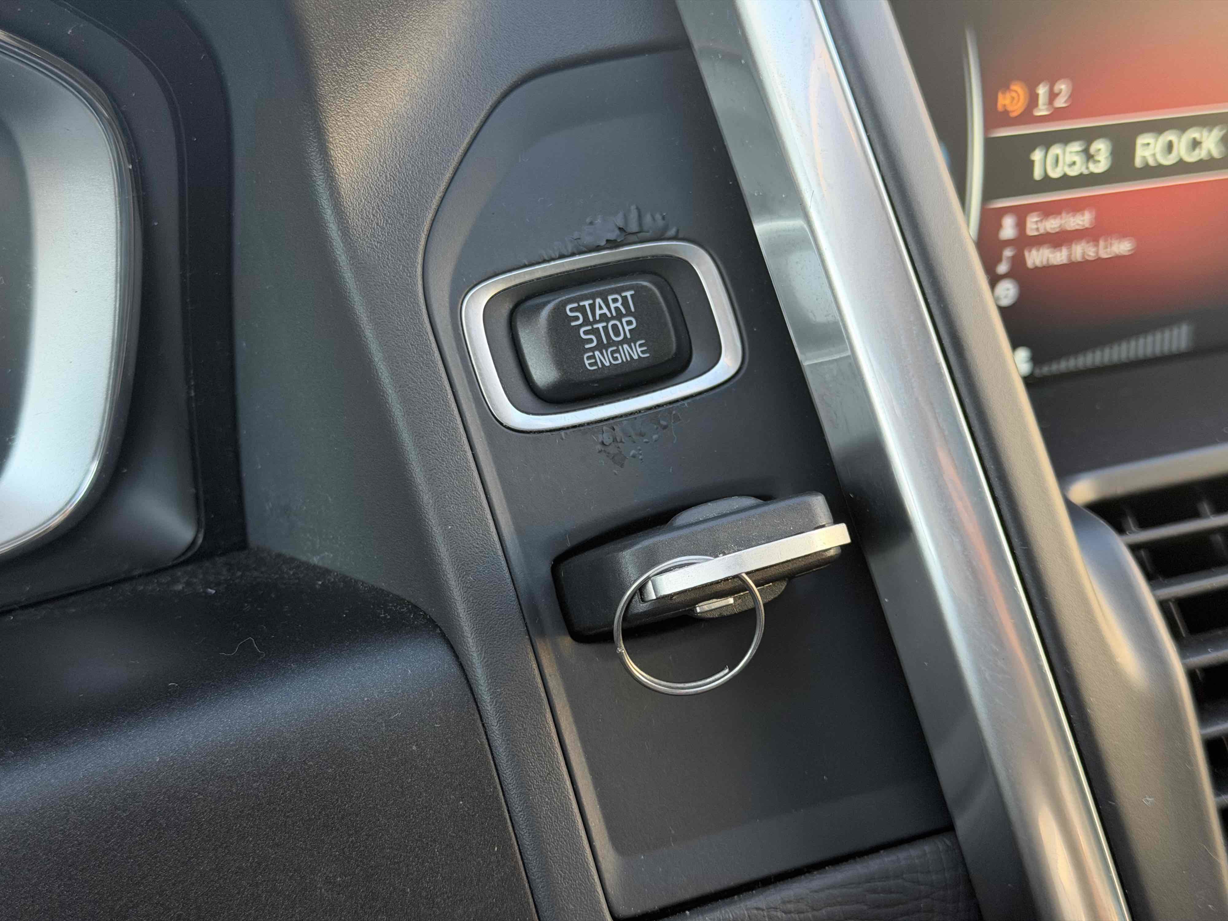 Used 2016 Volvo XC60 T6 FWD image 27