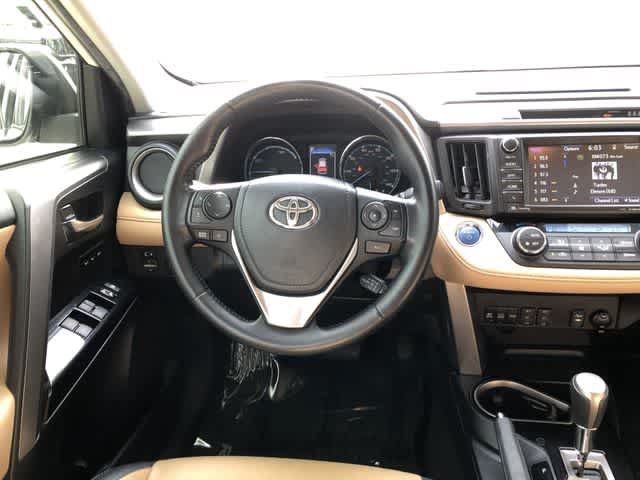 Used 2017 Toyota RAV4 Limited AWD/4WD image 10