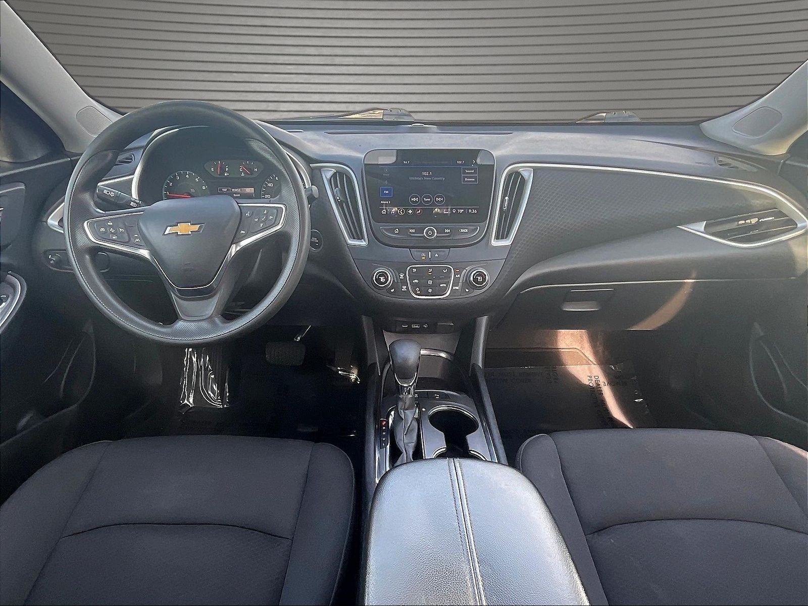 Used 2024 Chevrolet Malibu LT FWD image 9