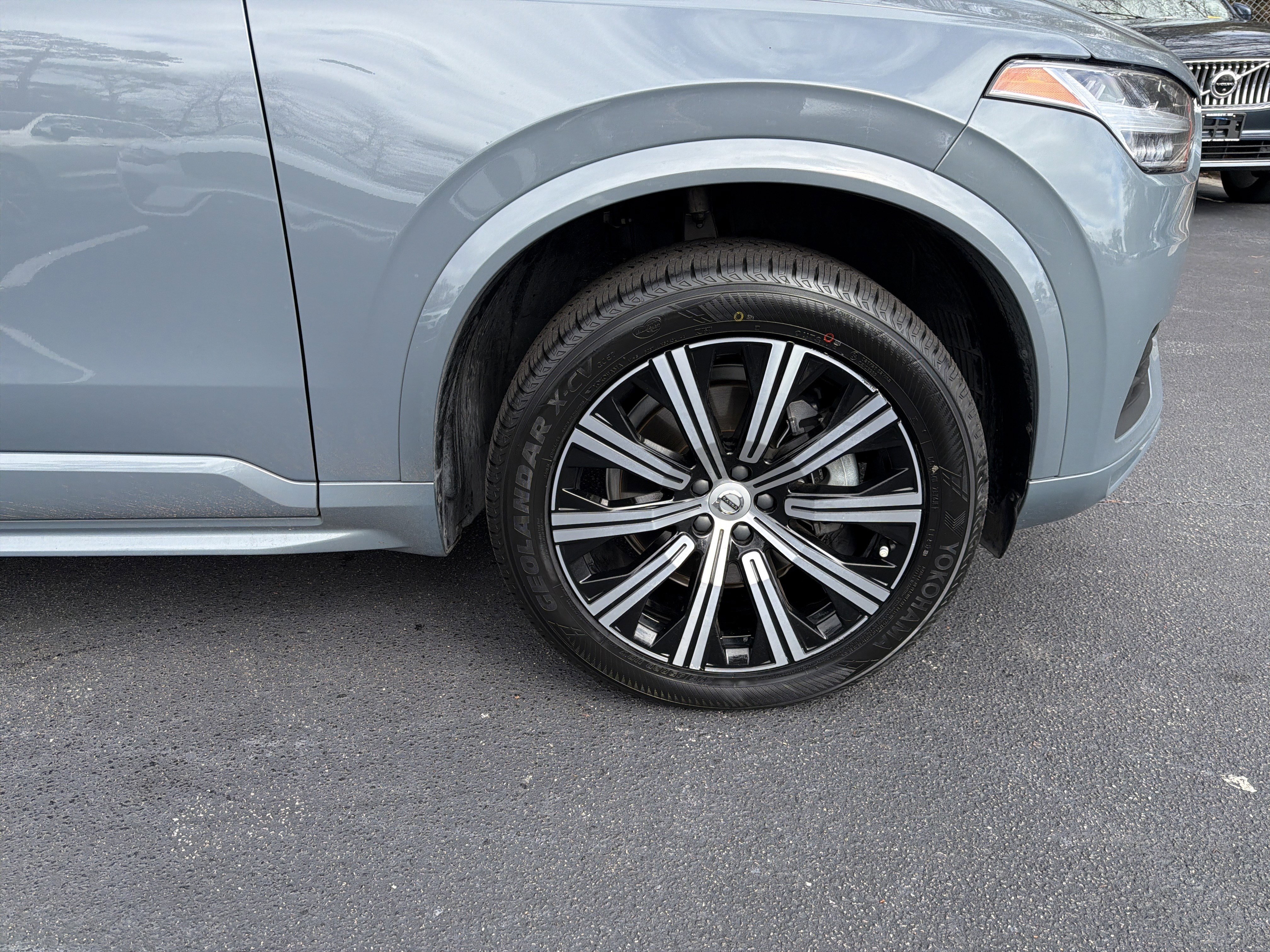 Certified 2023 Volvo XC90 B6 Core image 13