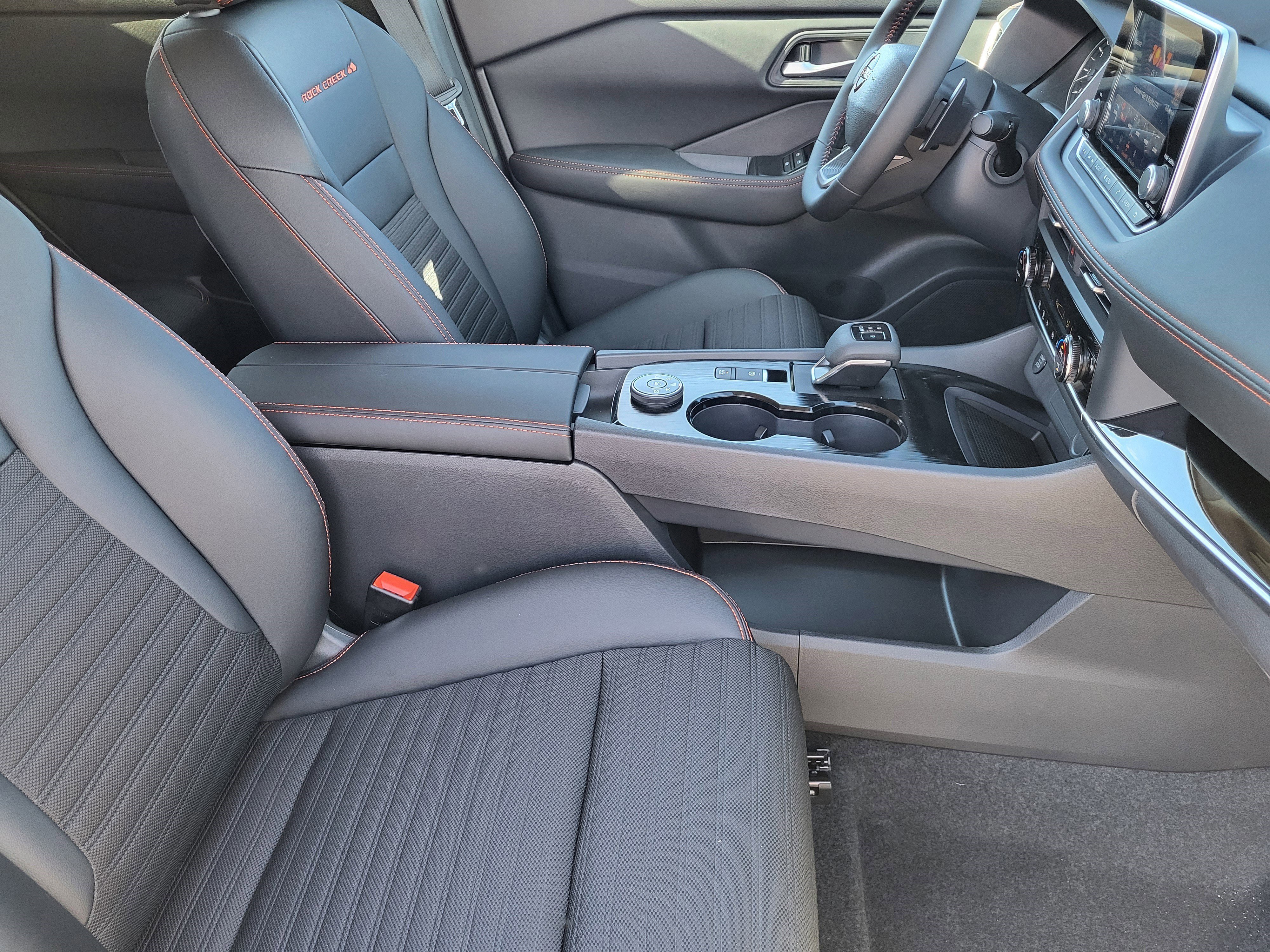 New 2026 Nissan Rogue SV image 10