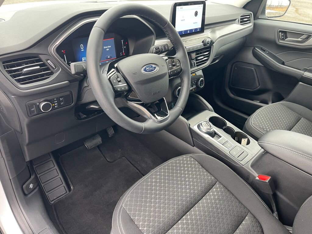 Used 2023 Ford Escape Active image 5