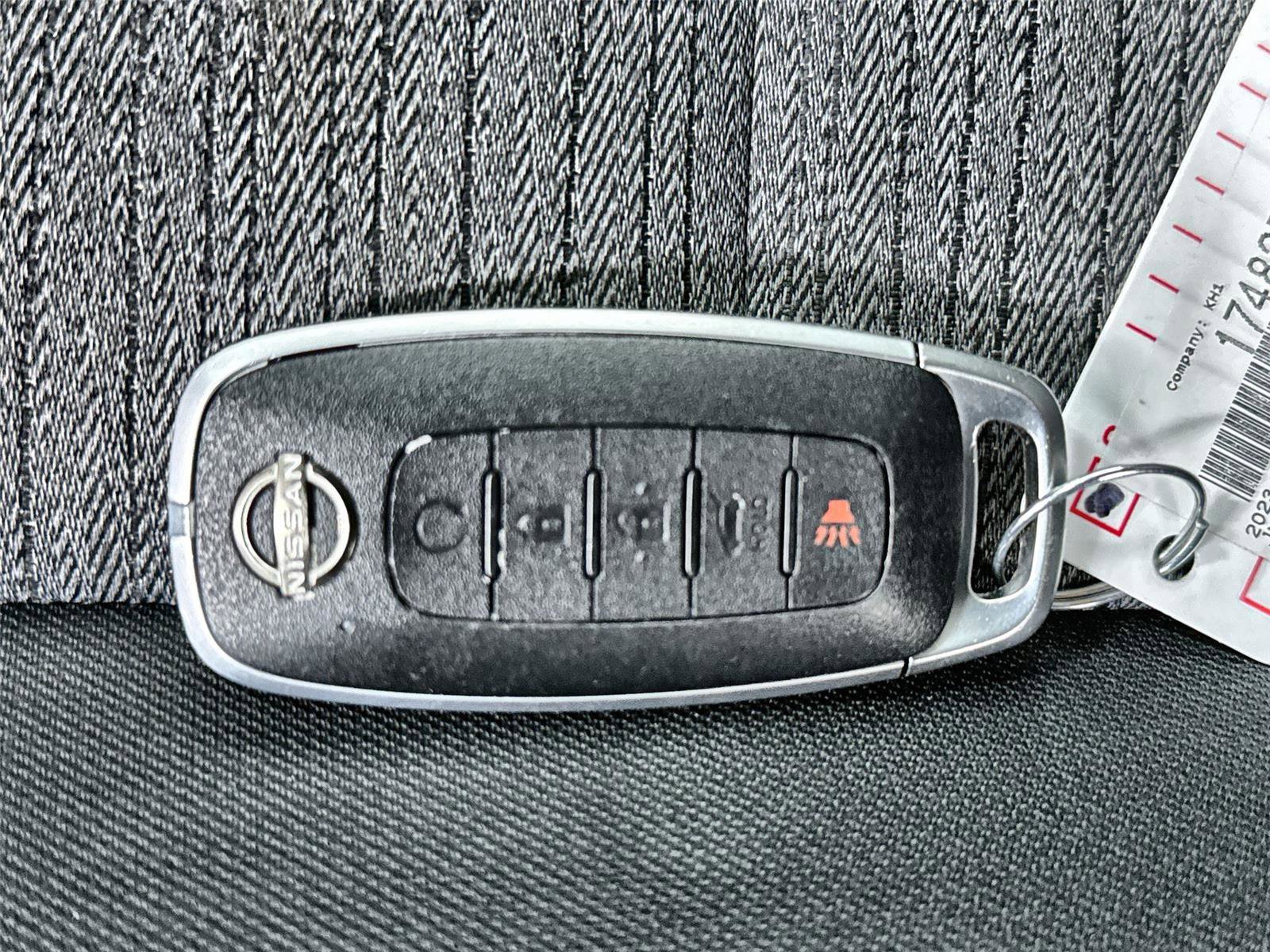 Used 2023 Nissan Rogue SV AWD/4WD image 31