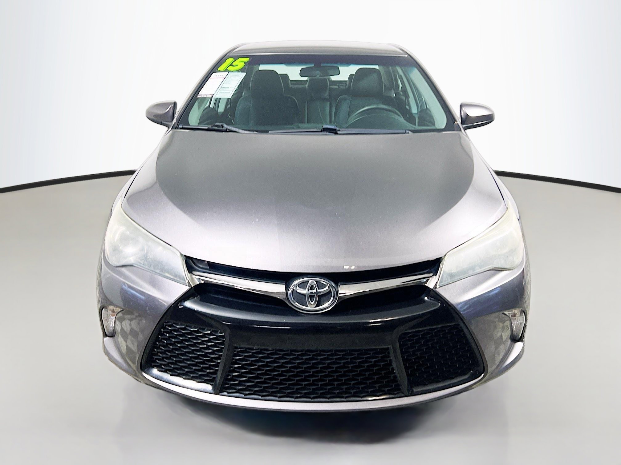 Used 2015 Toyota Camry SE FWD image 11