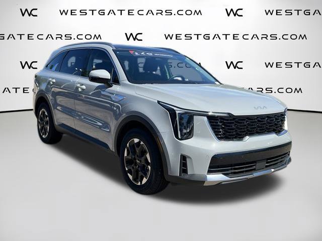 Used 2026 Kia Sorento S w/ S Panoramic Sunroof Package FWD image 4