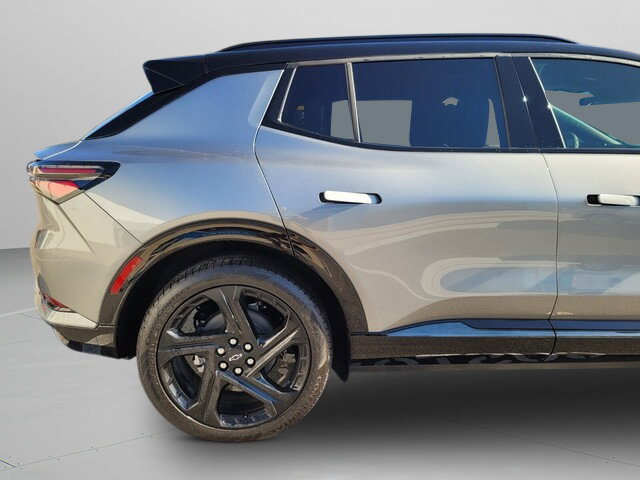 New 2026 Chevrolet Equinox EV RS image 18